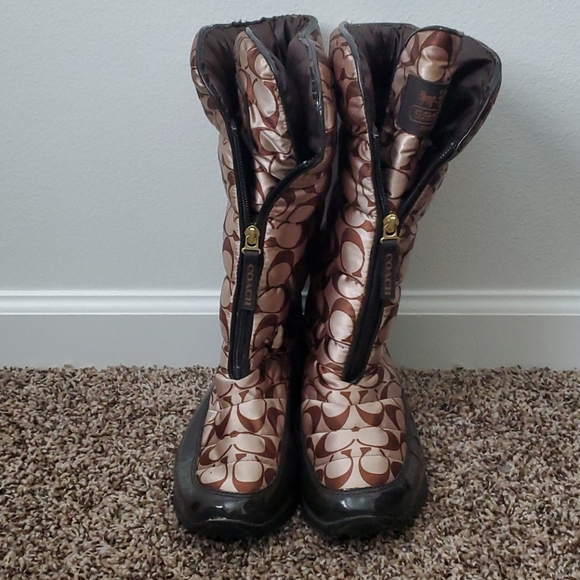 Coach Winter Boots - Picture 1 of 7